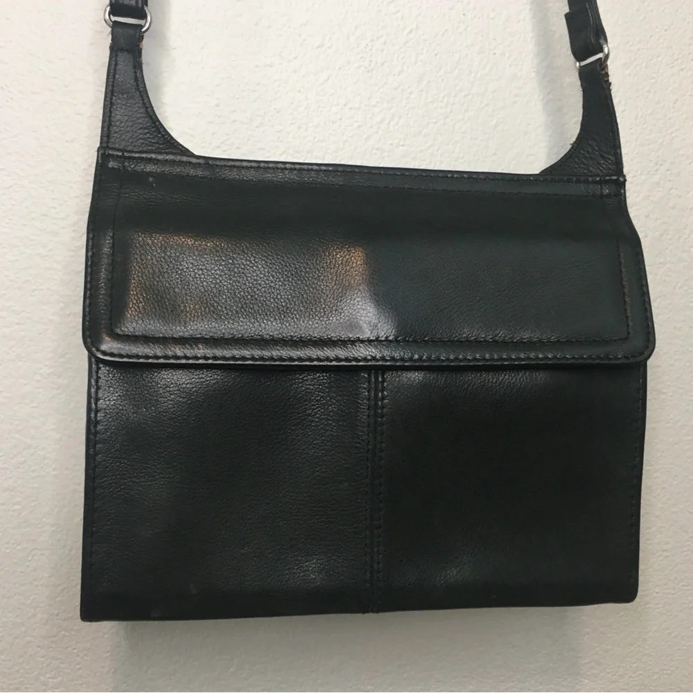 Fossil sleek versatile